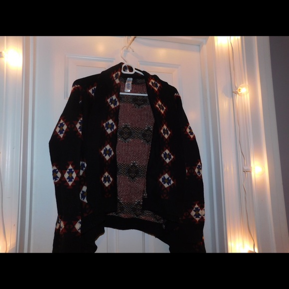 Forever 21 Sweaters - Tribal Cardigan Forever 21 Sweaters - Tribal Cardigan